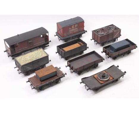 Collection 9 Gauge 1, 10mm scale plastic and metal kit built and well painted items of rolling stock, mixed kit manufacturers