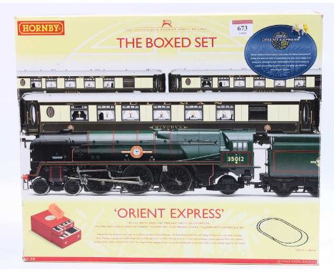 R1038 Hornby ‘The Boxed Set’ ‘Orient Express’ comprising Merchant Navy 4-6-2 loco &amp; tender ‘United States Lines’ with thr