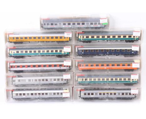 Eleven Fleischmann DB H0 coaches: One each silver 5120/5121/5122 &amp; 5899; one each blue &amp; cream 5191/5192 &amp; 5199; 