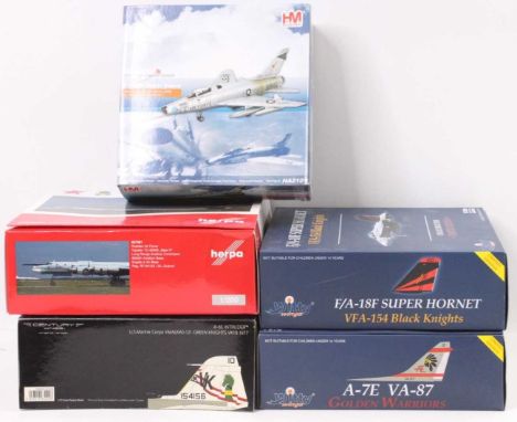 Collection of various mixed scale diecast aircraft models, 5 examples to include Hobbymaster F-100D Super Sabre, Witty Wings 