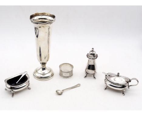 Selection of Sterling Silver ware and Silver Plated ware.&nbsp;
To include a weighted Sterling Silver Flower Vase and a Sterl