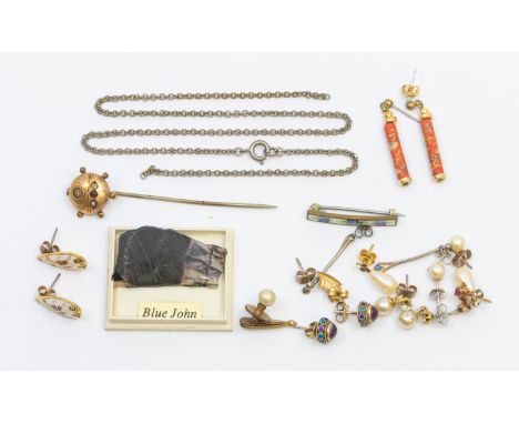A Victorian gold stick pin, assorted gold earrings, small amount costume jewellery