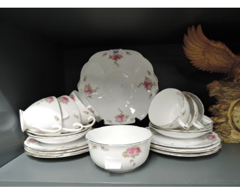 A Collingwood part tea service in pink rosebud design, 20 pieces