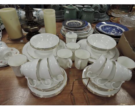 A part tea service by Duchess 