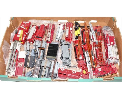 One tray containing a collection of various fire service and military fire service diecast plastic and kit built vehicles and