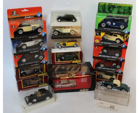 Group of 32 mixed models to include 17 Solido Rolls Royces and a Corgi 814 R/R Silver Dawn plus many others, all boxed. (BNM-