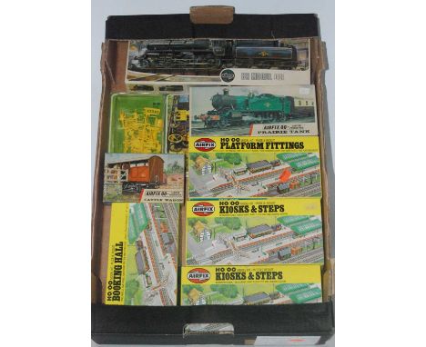 Airfix plastic kit group, 8 railway items including, BR Mogul, Prairie tank engine, 2x Kiosks and sets, 1x Platform fittings,