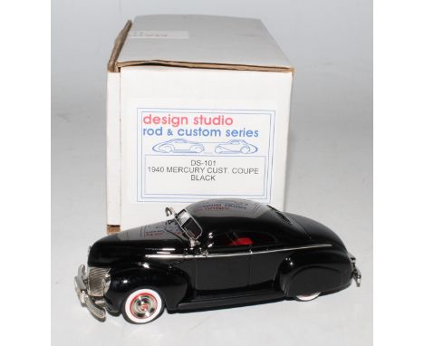 A Design Studio of the USA Rod &amp; Custom Series, model No. DS-104 1/43 scale white metal and resin factory hand built mode