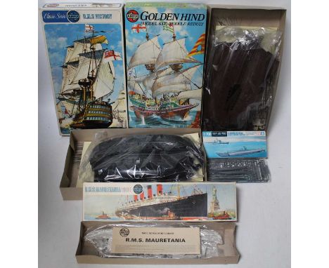 Airfix and Tamiya ship and submarine plastic kits, mixed scales to include Airfix Golden Hind, all appear complete (BNM)