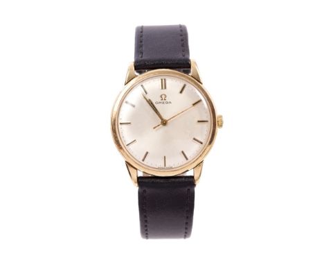 1960s gentlemen's Omega gold wristwatch, the circular dial with satin finish, centre sweep seconds and baton hour markers in 