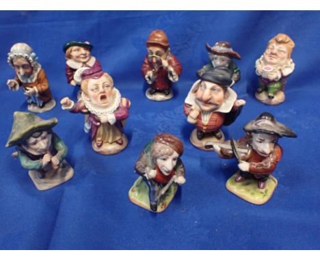 A COLLECTION OF NAPLES PORCELAIN DWARVES including musicians, the tallest 10cm (lute player damaged)