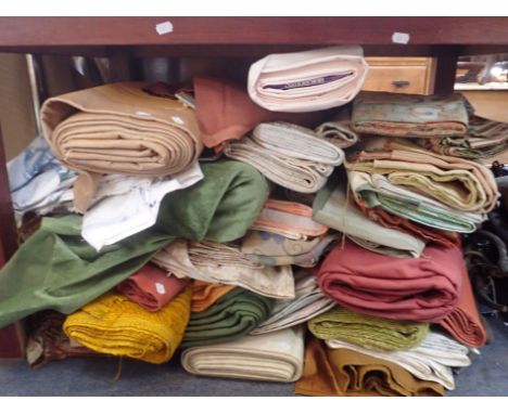 A LARGE QUANTITY OF VINTAGE AND RETRO FABRICS Sanderson and others