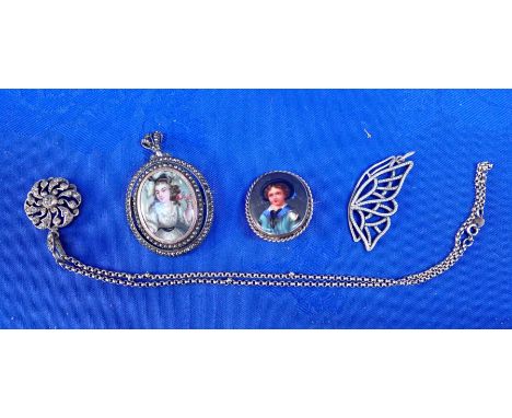 A VICTORIAN PORTRAIT LOCKET and other similar jewellery