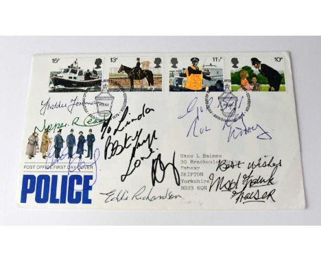 THE KRAYS; a first day cover signed to front by Ronnie Kray, Reggie Kray, 'Mad' Frankie Fraser, Freddie |Foreman, Nipper Read