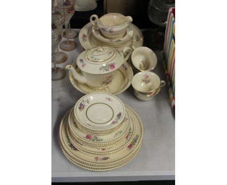 Ambassador Pottery Soho ware part dinner and tea service, with foliate decoration, to include teapot, sauce boat, dinner, des