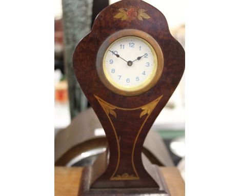 Edwardian style marquetry inlaid mantel clock, the dial with blue Arabic numerals, 20cm high, 10cm wide