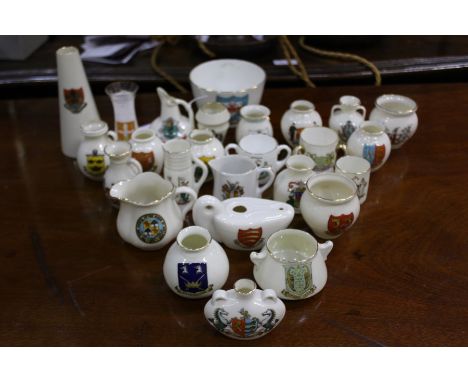 Collection of crested porcelain, to include Shelley Woodbridge bowl, Goss Essex lamp, Goss Shoreham urn etc. (qty)