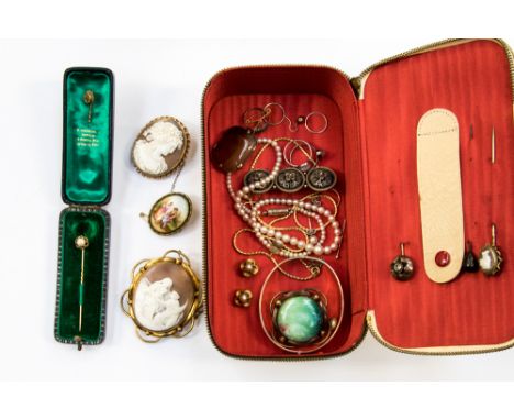 Stick pins including diamond set; pearl studs; yellow metal framed cameo; brooches; rings; silver gilt bangle; etc; pearl nec