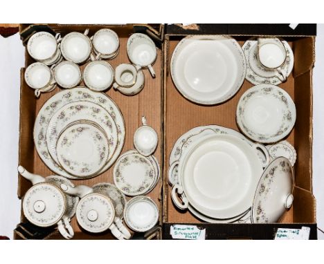 An 'Elizabethan Chantilly' dinner, tea and coffee service, comprising cups, saucers and side plates, dinner plates, dessert p