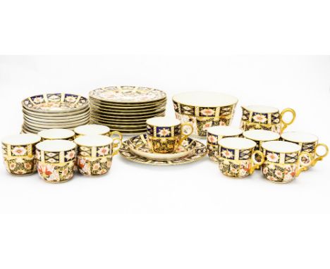 A Royal Crown Derby 2451 pattern tea set, including cups, saucers, side plates, slop bowl (1 box)