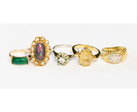 Five assorted yellow and white gold rings, including jade, citrine and opal triplet set, ring sizes G, N and K 1/2, total gro