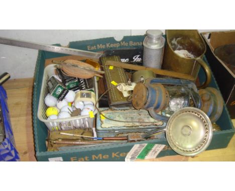 Box of oddments including hair trimmer,cribbage board, golf ball etc.
