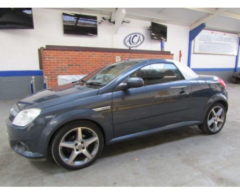Make &amp; Model: Vauxhall Tigra Exclusiv RedDate of Reg: KR07 FPCColour: Bluecc: 1364MoT: 30-01-2022Fuel Type: PETROLMileage