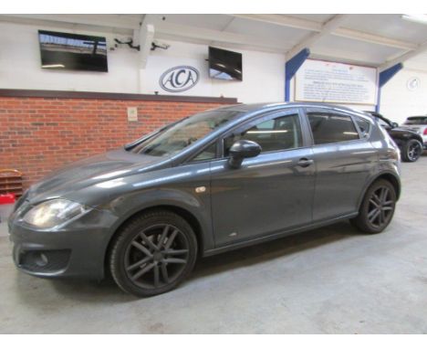 Make &amp; Model: Seat Leon SE Copa CR TDIDate of Reg: EY61 LNUColour: Greycc: 1598MoT: 03-02-2022Fuel Type: DIESELMileage: 1