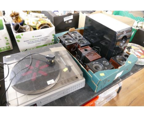 Neo Star turntable CD recorder, Auna Model AREAL-525 and quantity of speakers 
