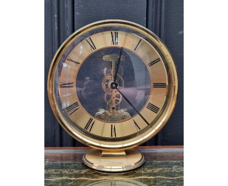 A vintage Rapport brass mantel timepiece, 16cm&nbsp; high.&nbsp; 