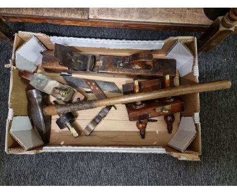 An interesting group of woodworking tools, to include a screw stem fillister plane, by Gleave, Manchester; together with a la