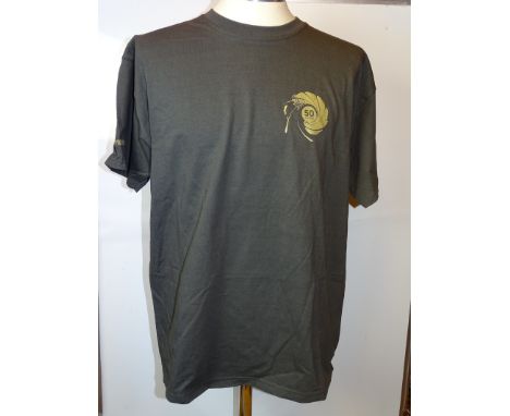 JAMES BOND: - Film / Production Crew Issued Clothing: CELEBRATING 50 YEARS OF 007 - grey, XL, stunt crew with 'GUV'NOR' to sl