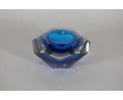 Cobalt Blue Diamond Shaped Glass Designer Ash Tray, Possibly Flavio Poli This item is a cobalt blue diamond-shaped glass ash 