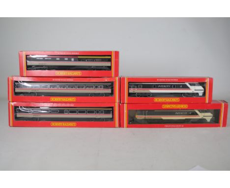 Hornby Intercity Train Set with Br Class 91 Electric Locomotive and 3 CarriagesItem 1: Hornby R.240 Br Class 91 Electric Loco