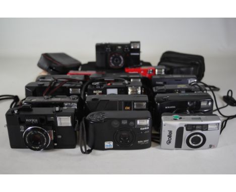 15 Compact Cameras - Konica, Miranda, Ricoh- Job lot of 15 compact cameras from various makers including Konica, Miranda, and