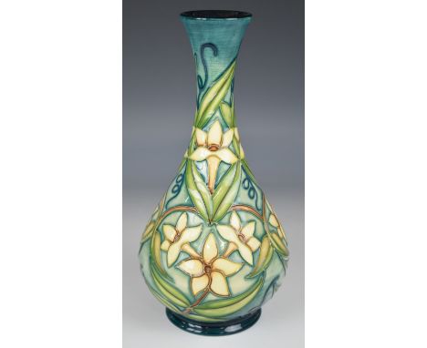 MOORCROFT フラワーベース 2003年 限定223/250 moorcroft Auctions Prices | moorcroft Guide Prices
