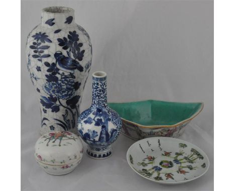 Five Chinese late Qing dynasty period items, to include a 19th century blue and white vase, with an elongated neck decorated 