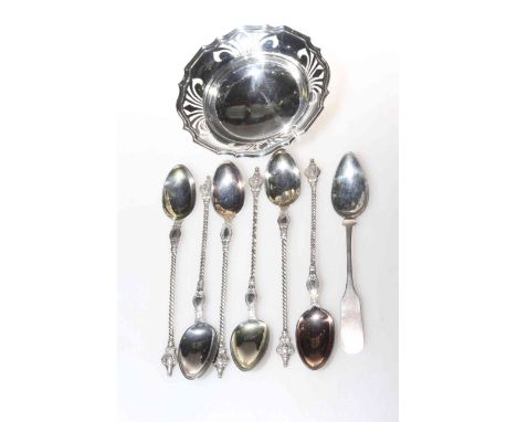 Small silver dish, set of six Continental silver spoons and a fiddle pattern silver spoon (8) 5oz