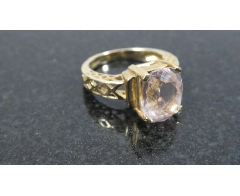 A 9ct Gold and Morganite Dress Ring 5.2gms 