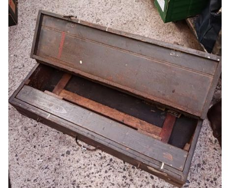 WOODEN CARPENTERS TOOL BOX