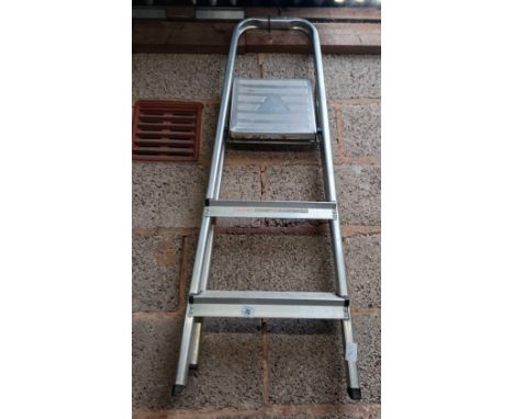 2 STEP ALUMINIUM STEP LADDER