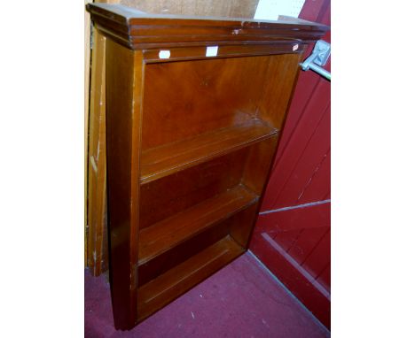 A reproduction mahogany wall shelf, width 67cm