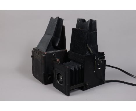 A Soho Reflex Camera, Kershaw patent shutter, shutter fires, shutter curtain G, body G, light wear, mirror, focusing screens 