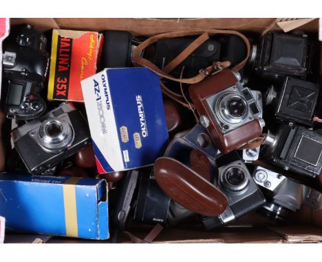 A Group of Various Cameras, including a Flexo TLR &amp; two othe TLR,s, a Petri 7 S, a Fujica Fujicarex, viewfinder cameras,a