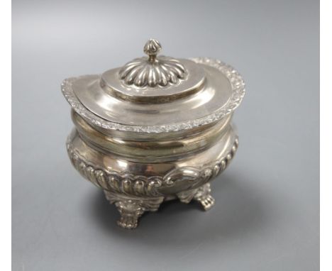 An Edwardian demi fluted tea caddy, London 1908, 10cm 6oz.