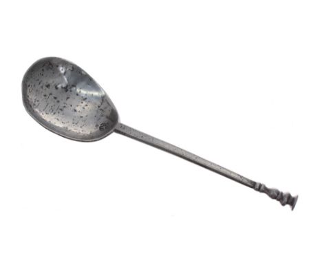 17th century pewter seal-top finial spoon, 6.75" long
