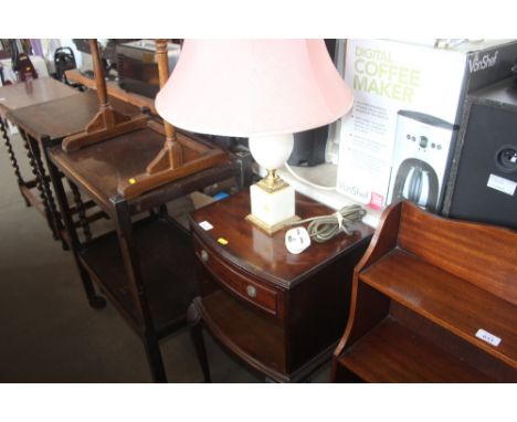 A reproduction mahogany bedside table together with a table lamp