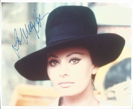 Sophia Loren signed 10x8 colour photograph. Loren is a famous Italian actress who was named by the American Film Institute as