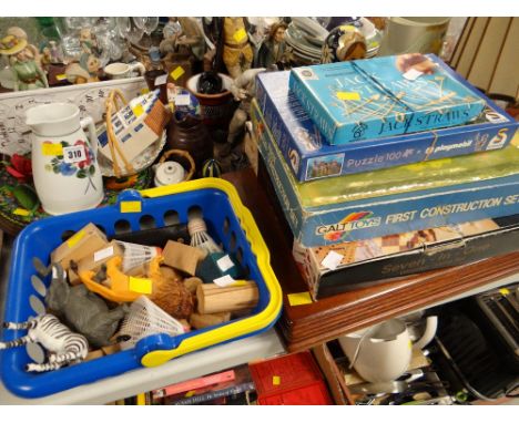 A wooden cutlery box (empty), vintage boxed children's games etc