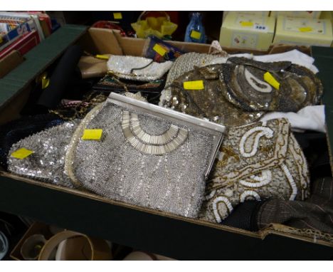 Parcel of vintage ladies' evening bags, purses etc